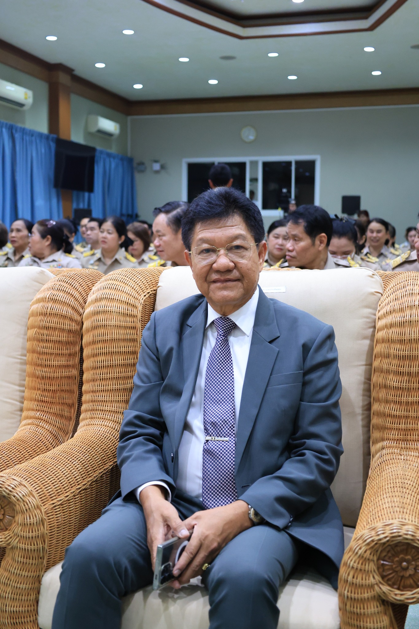 title - ส.ป.ก. จัดพิธีสักการะสิ่งศักดิ์สิทธิ์และพิธีสงฆ์ในโอกาสวันคล้ายวันสถาปนาครบรอบ 51 ปี